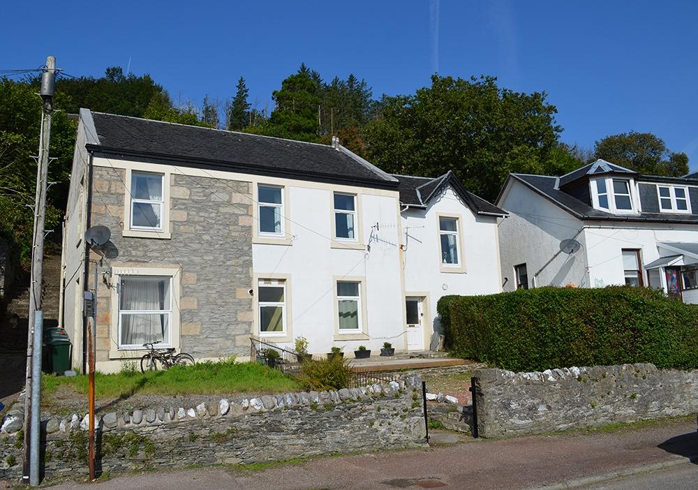 Shore Road, Innellan, Argyll And 3 Bed Flat - £100,000