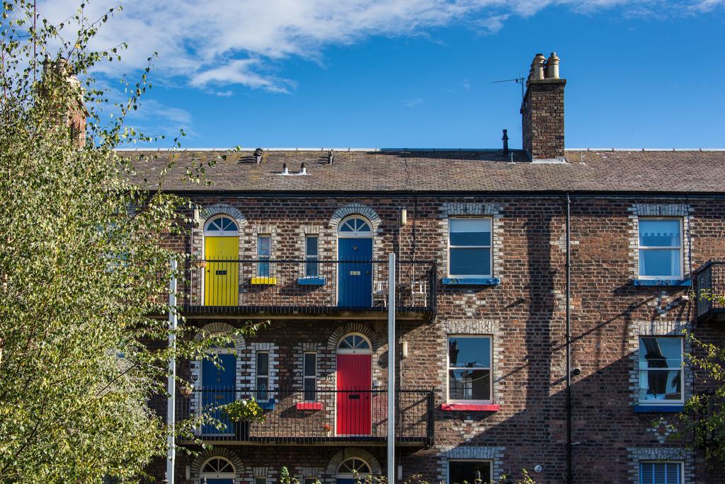 Rosemount Buildings, Edinburgh EH3 1 bed flat £220,000