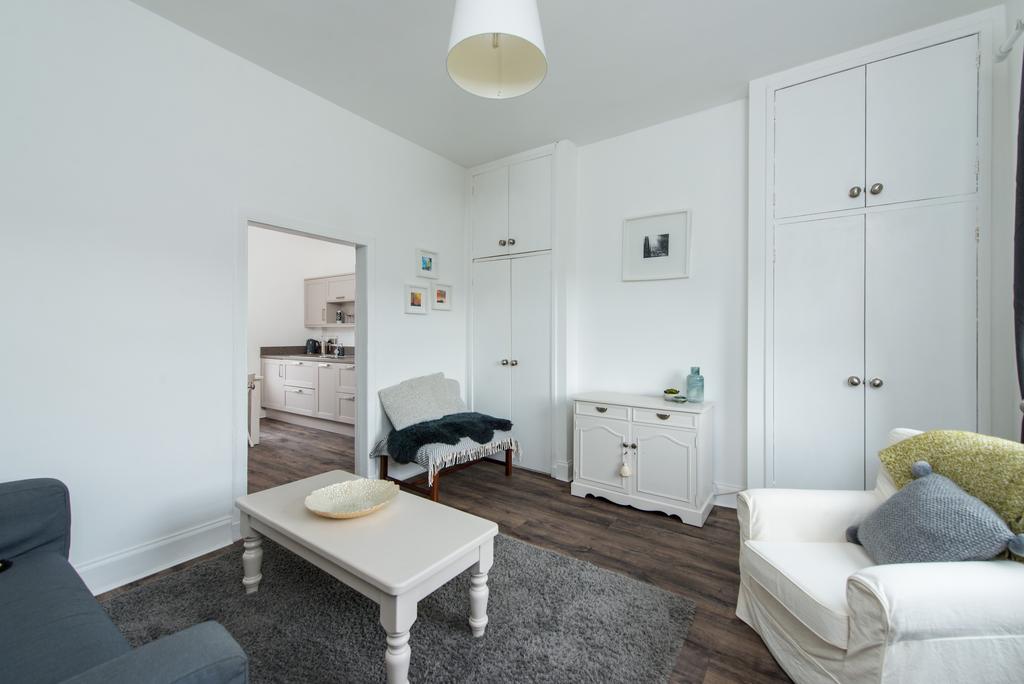 Rosemount Buildings, Edinburgh EH3 1 bed flat £220,000