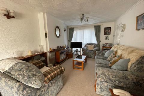 11 Elm Grove, Caerphilly, CF83 3BE