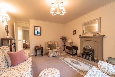 22 Glengarth, Uppermill, Oldham, OL3 6HU