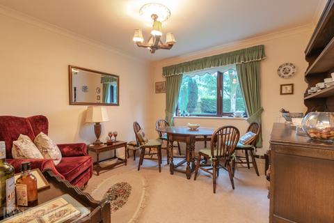22 Glengarth, Uppermill, Oldham, OL3 6HU