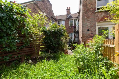 139 Northwold Road, London, E5 8RL