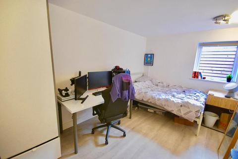 5 bedroom semi-detached house to rent, Parrs Wood Rd, Fallowfield, Manchester, M20 4WJ