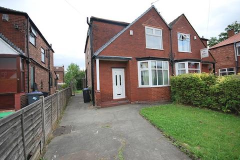 4 bedroom semi-detached house to rent, Lees hall Crescent, Fallowfield, Manchester, M14 6YA