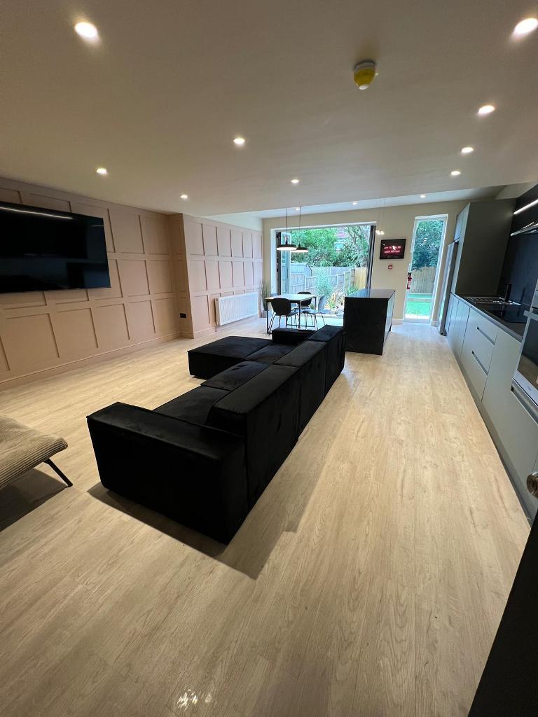 House in Fallowfield - More