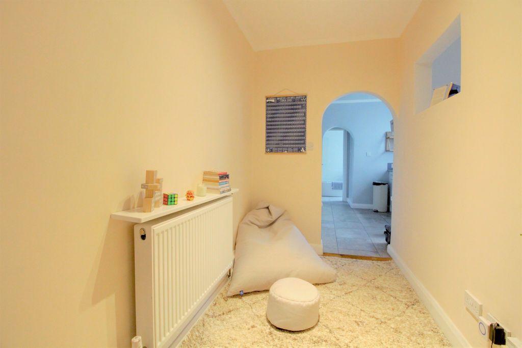 Hall / Office