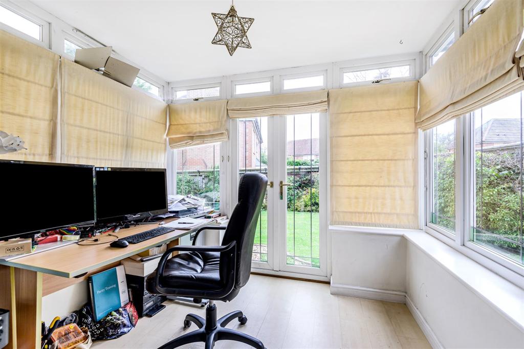 Garden room