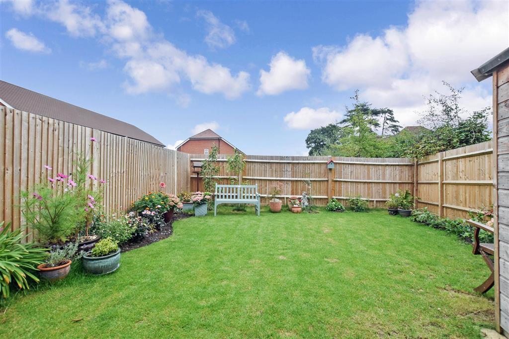 West Brook View, Emsworth, Hampshire 2 bed end of terrace house - £308,000