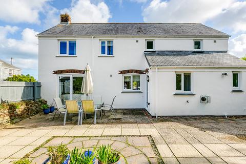 4 bedroom house for sale, Marbeachow, Tredrizzick, St Minver