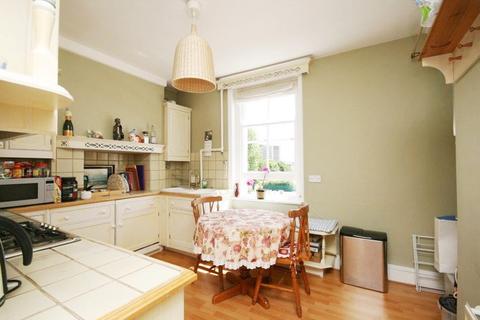 1 bedroom apartment to rent, Spencer Mansions, Queens Club Gardens, W14