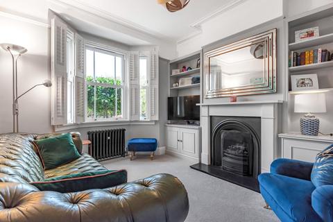 15 All Saints Road, London, SW19 1BU