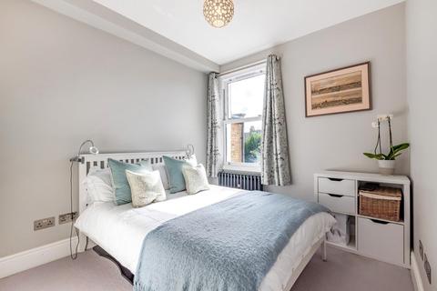 15 All Saints Road, London, SW19 1BU
