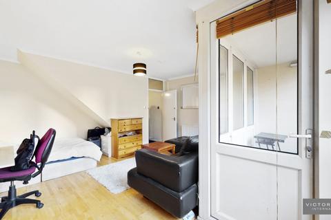 3 bedroom maisonette for sale - Crowndale Road, King's Cross, London, NW1