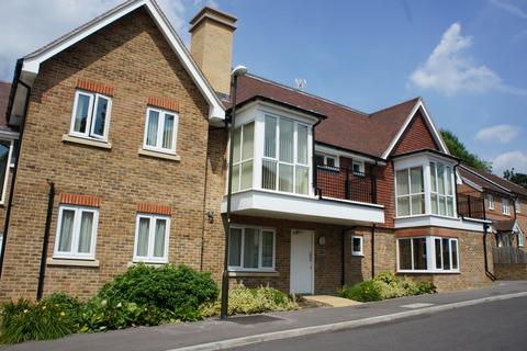 2 bedroom flat to rent, Stone Court,Worth,West Sussex