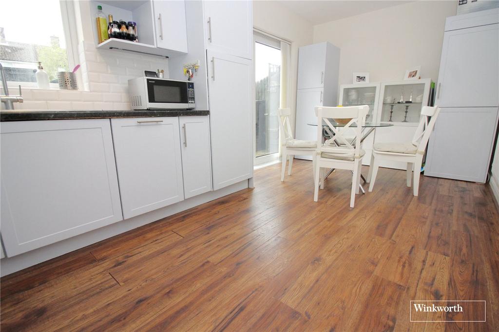 Milton Drive, Borehamwood, WD6 3 bed terraced house £1,775 pcm (£410 pw)