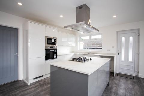 15 Burnside, Stalybridge, SK15 2SN