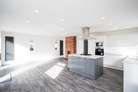 15 Burnside, Stalybridge, SK15 2SN