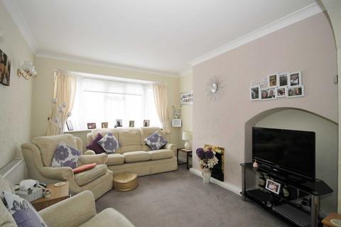 118 Kingsbridge Road, Morden, SM4 4QB