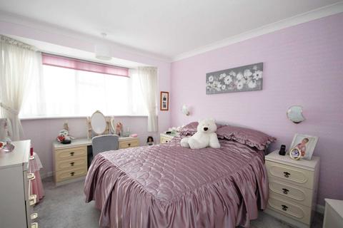 118 Kingsbridge Road, Morden, SM4 4QB