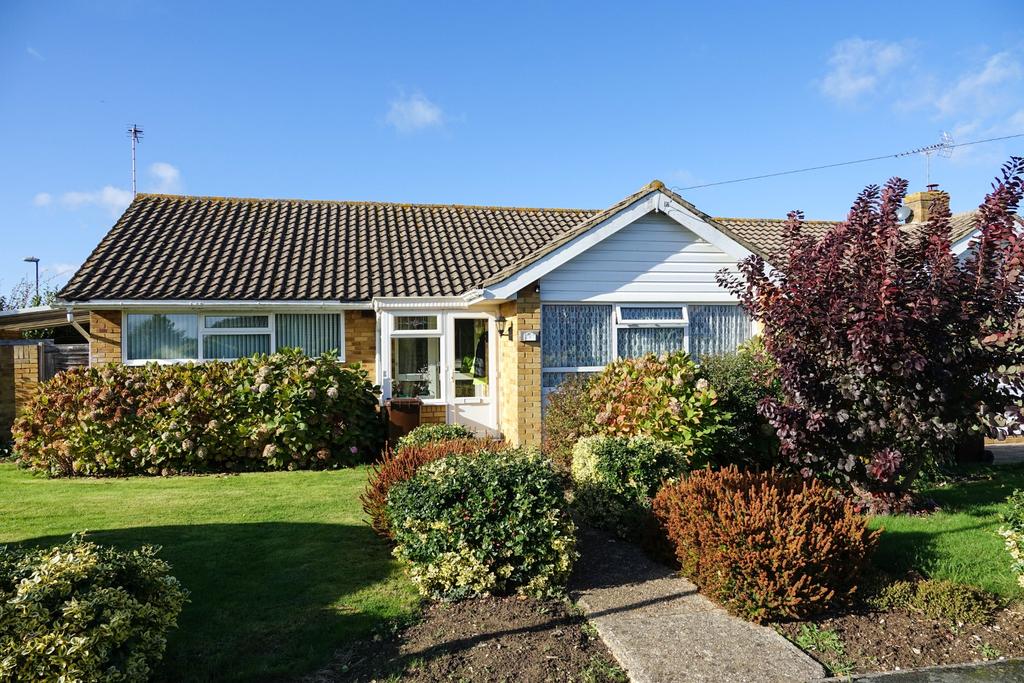 West Meads, Bognor Regis 2 bed detached bungalow £399,950