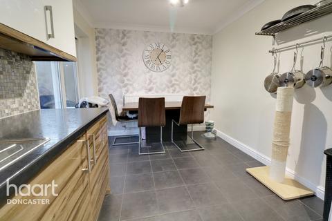 26 Walbank Road, Armthorpe, Doncaster, DN3 3ST
