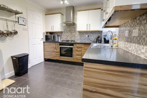 26 Walbank Road, Armthorpe, Doncaster, DN3 3ST