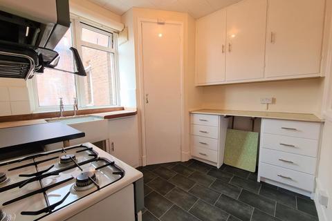 2 bedroom flat to rent, Hill Lane, Southampton