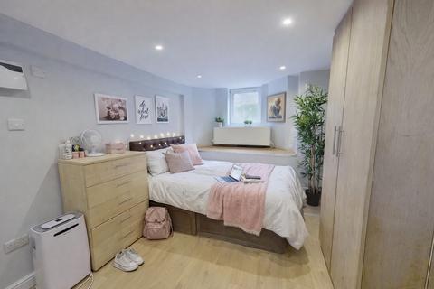 undefined, Archery Street, Hyde Park, Leeds, West Yorkshire