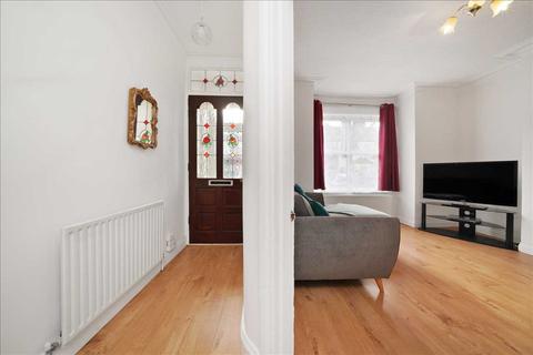 3 bedroom terraced house for sale - Fallsbrook Road, London