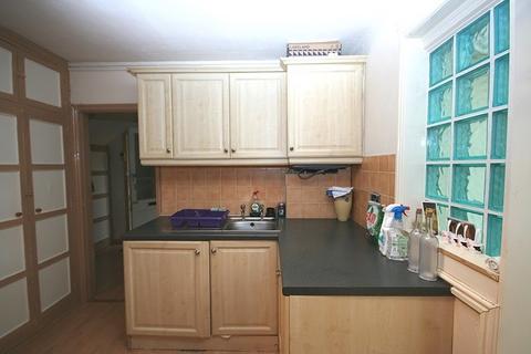 1 bedroom apartment to rent, Surly Hall Walk, Windsor, Berkshire, SL4