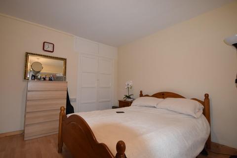 1 bedroom apartment to rent, Surly Hall Walk, Windsor, Berkshire, SL4