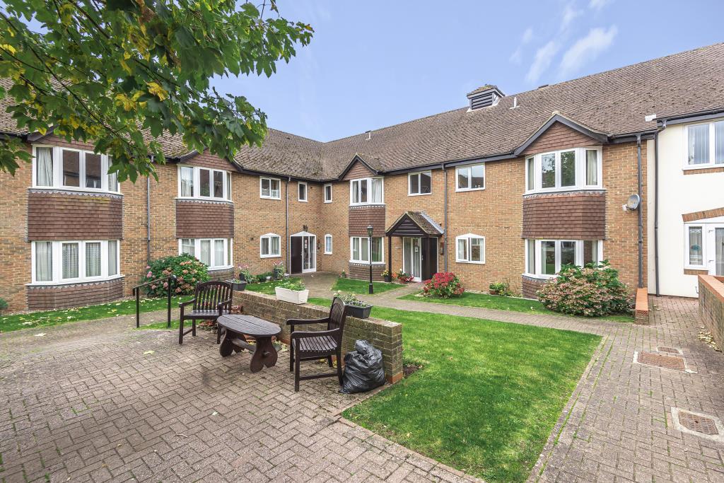 Thatcham, Berkshire, RG19 2 bed retirement property £200,000
