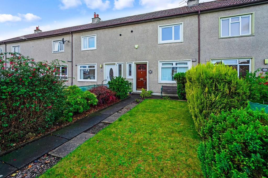 Campsie Crescent, Kirkcaldy, KY2 2 bed terraced house £65,000