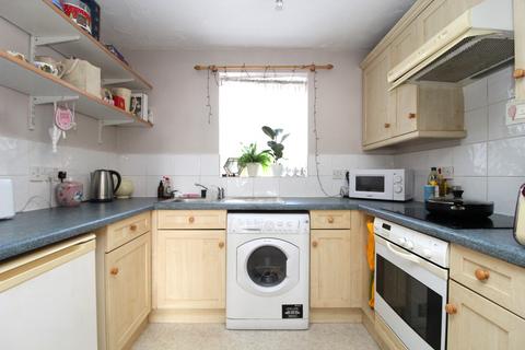 1 bedroom apartment to rent, Gresham Close, Gresham Close, CM14