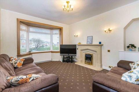 103 Hillview Drive, Clarkston, Glasgow, G76 7LA