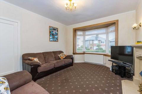103 Hillview Drive, Clarkston, Glasgow, G76 7LA