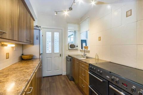 103 Hillview Drive, Clarkston, Glasgow, G76 7LA