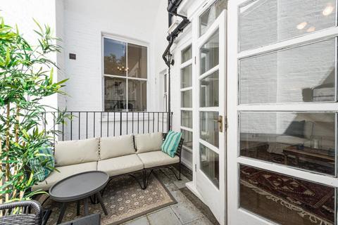 Flat 2, 42 Clanricarde Gardens, London, W2 4JW