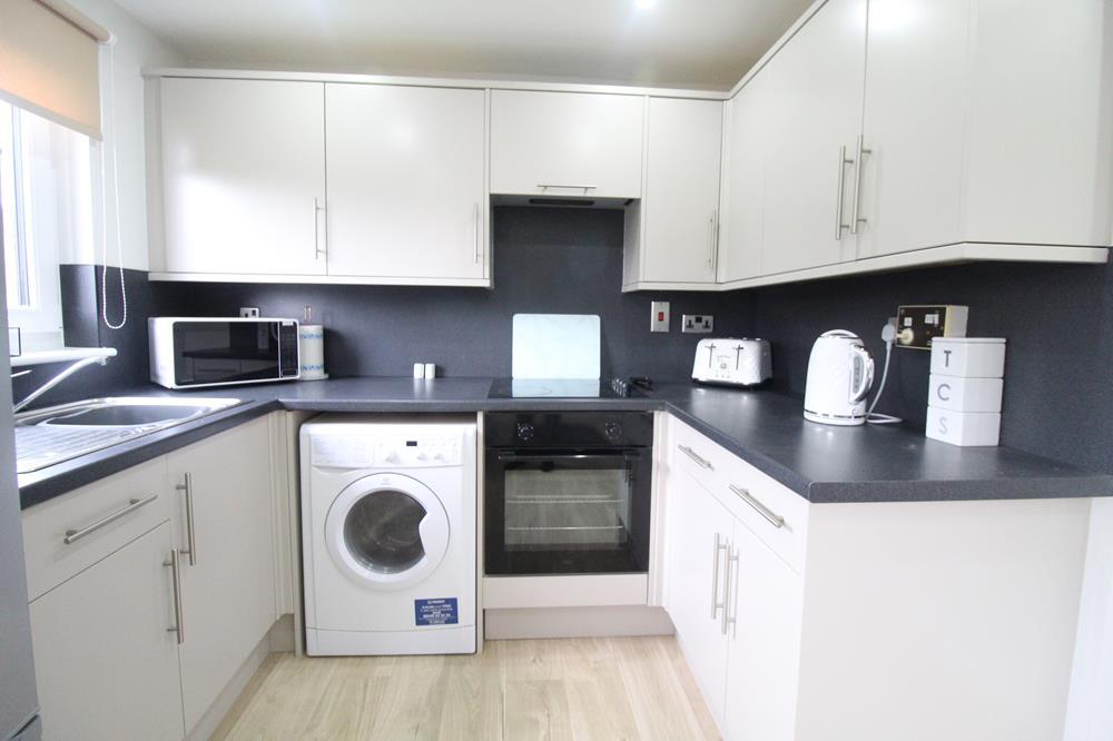 Kitchen − 02