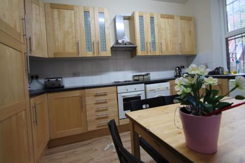 7 bedroom house to rent, Brudenell Mount, Leeds