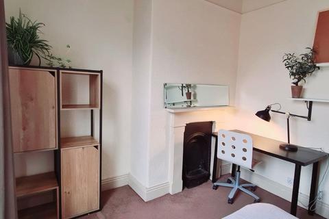 5 bedroom house to rent, Providence Avenue, Leeds