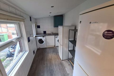 4 bedroom house to rent, Norwood Road, Leeds