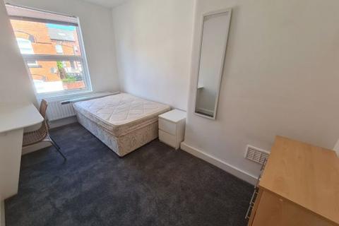 4 bedroom house to rent - Granby Place, Leeds