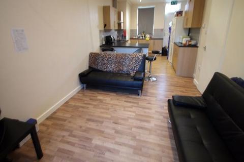 5 bedroom house to rent, Mayville Terrace, Leeds