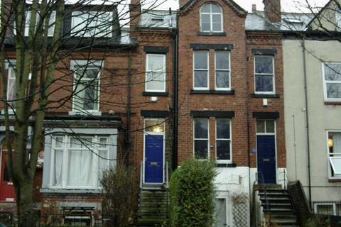3 bedroom house to rent - Ash Grove, Leeds