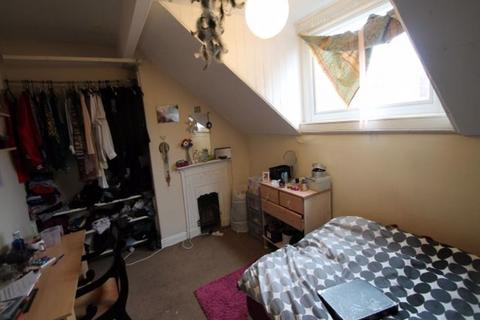 6 bedroom house to rent, Manor Terrace, Leeds
