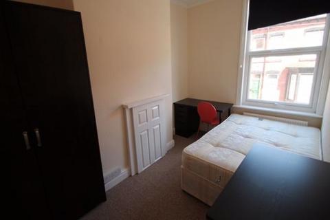 6 bedroom house to rent, Norwood Terrace, Leeds