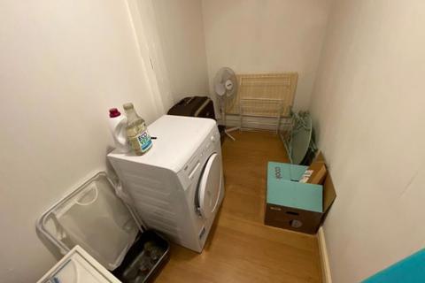 3 bedroom flat to rent, Royal Park Terrace, Leeds