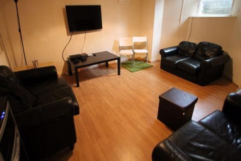 8 bedroom house to rent, Regent Park Terrace, Leeds